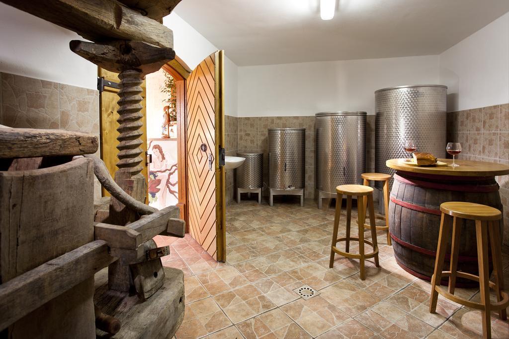 Vineyard Cottage Lustek Novo Mesto Oda fotoğraf